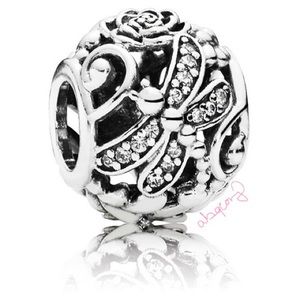 EUC Pandora 791733CZ Sterling Silver Dragonfly Meadow Animal Charm w/ Clear CZ’s